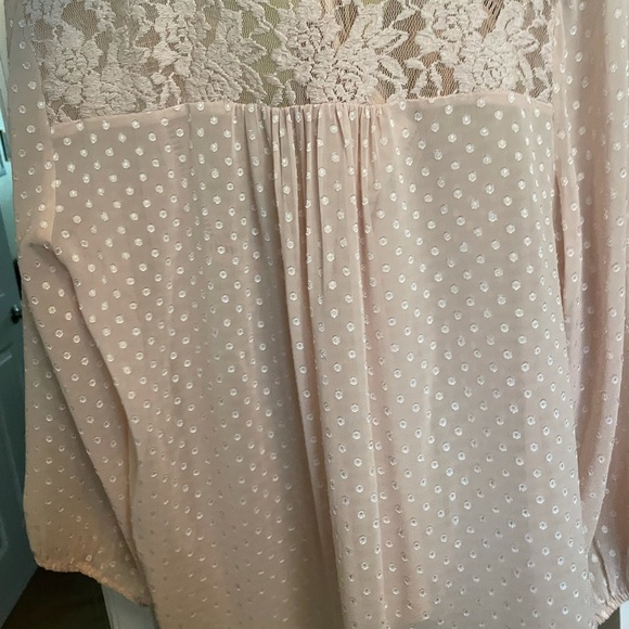 Cream Lacy Blouse With Under Cami - Picture 2 of 3